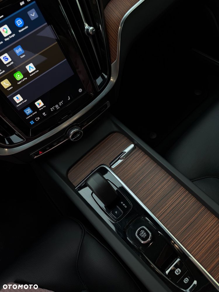 Volvo S60 B5 B AWD Plus Dark - 16