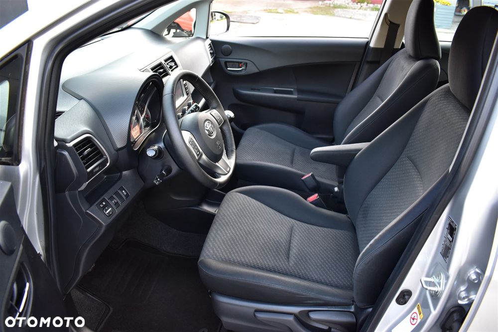 Toyota Verso S 1.33 VVT-i Start-Stop Life - 11