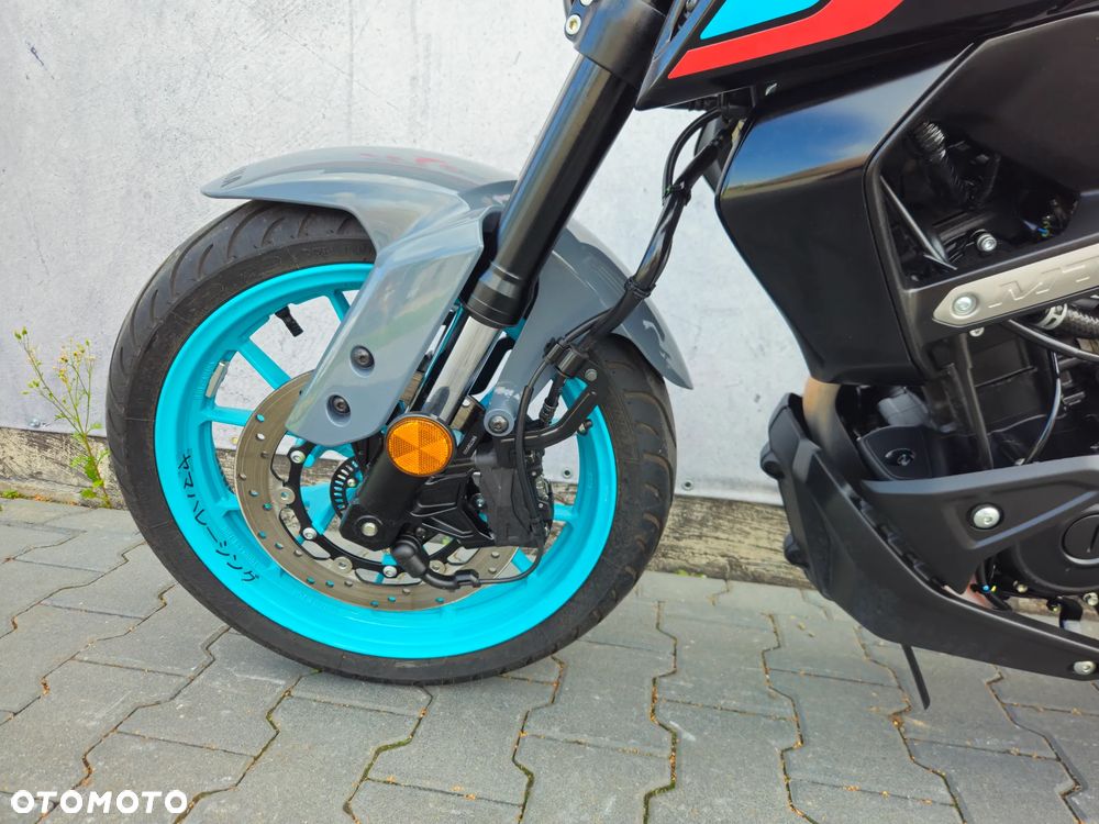 Yamaha MT - 15