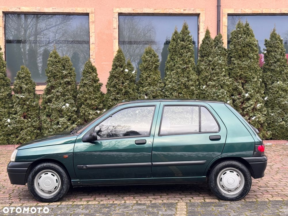 Renault Clio - 29