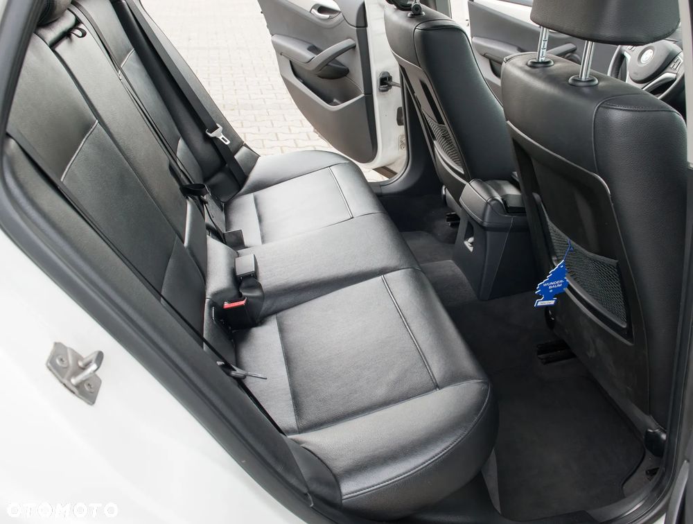 BMW X1 xDrive28i - 21