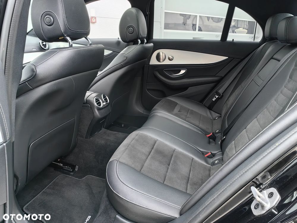 Mercedes-Benz Klasa E 450 4-Matic AMG - 23