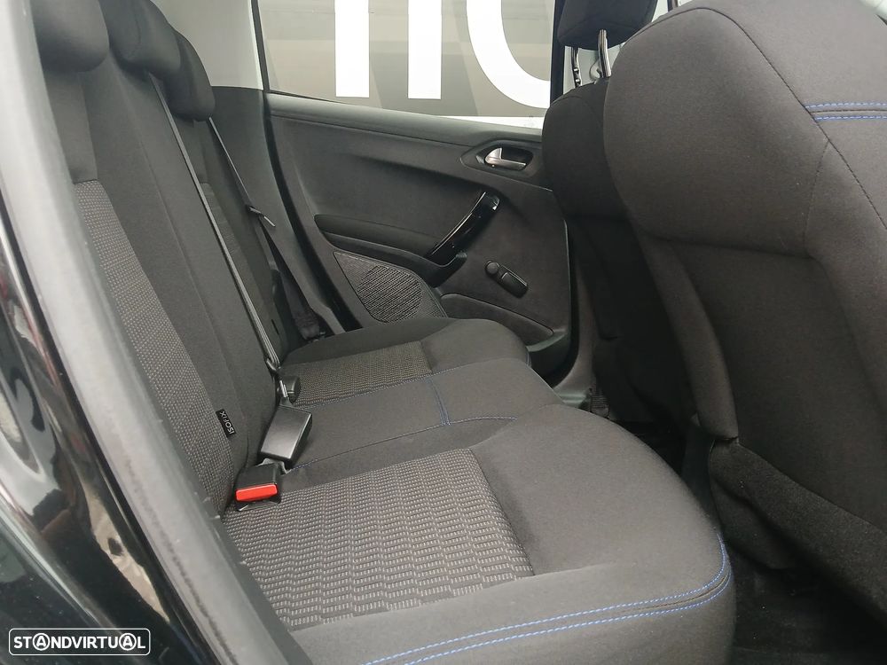 Peugeot 208 1.5 BlueHDi Signature - 21