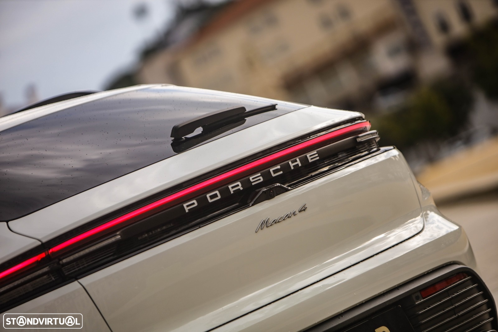 Porsche Macan Electric 4 - 35