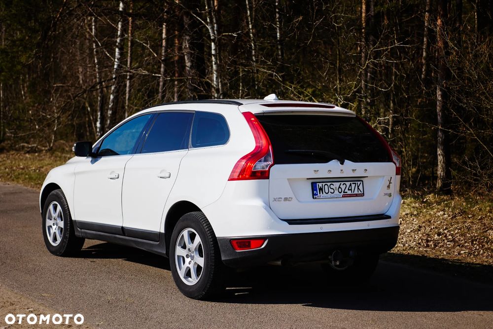 Volvo XC 60 D4 Momentum - 3