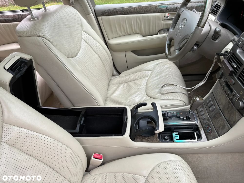 Lexus LS Prestige - 17