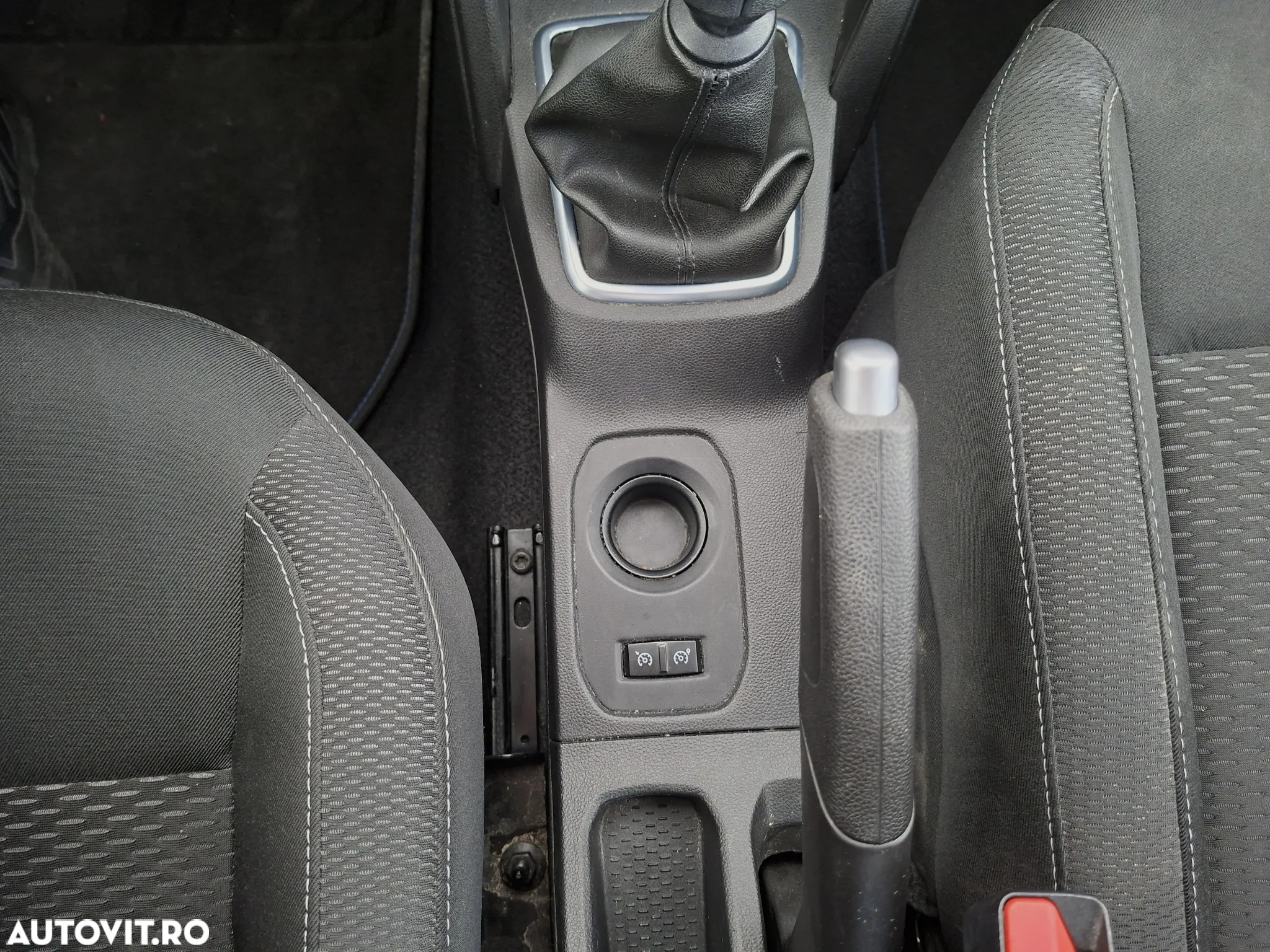 Dacia Duster TCe 90 Comfort - 13