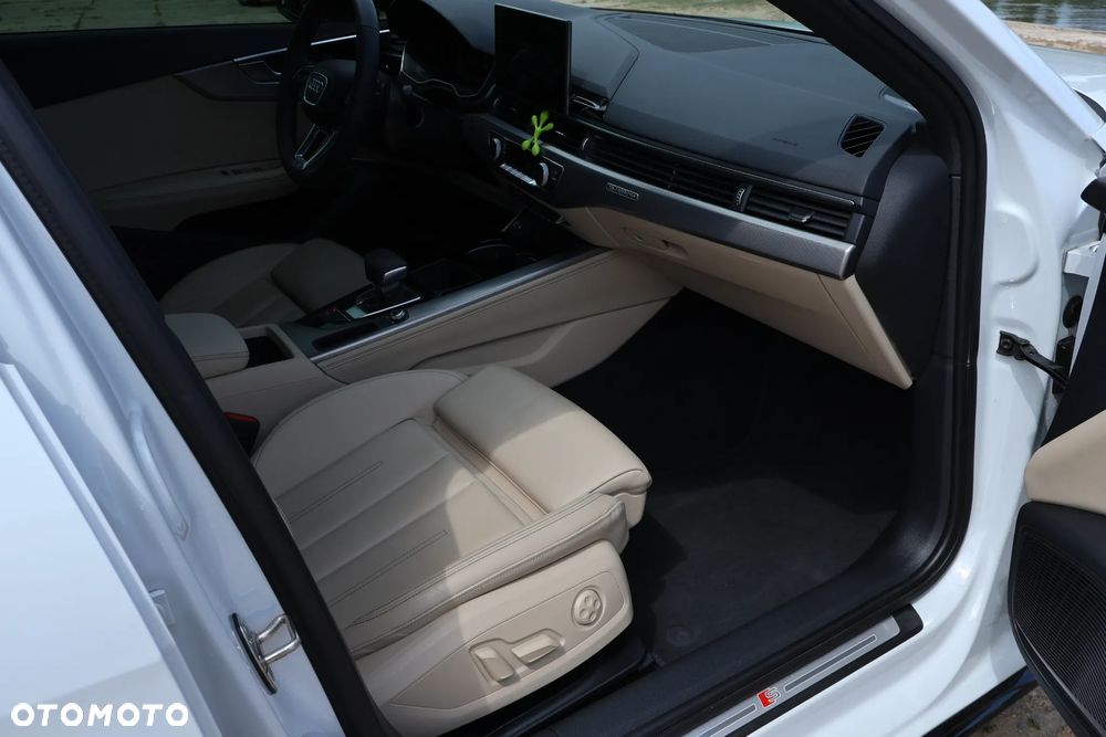 Audi A4 Limousine 45 TFSI quattro S tronic S line - 31