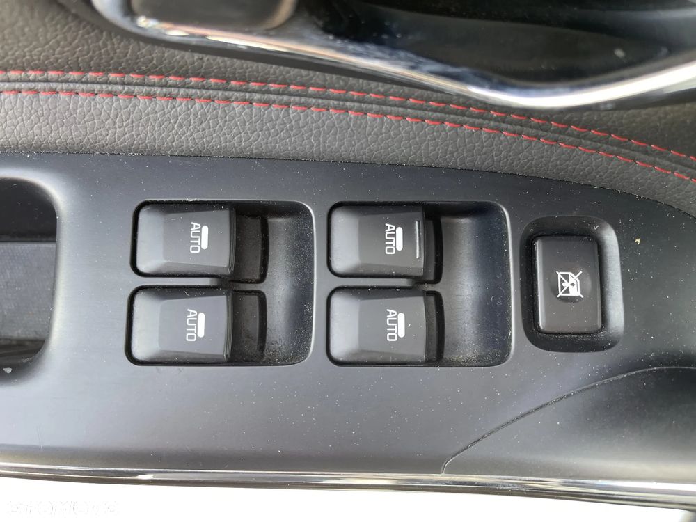 Kia Ceed 1.6 T-GDI GT - 23