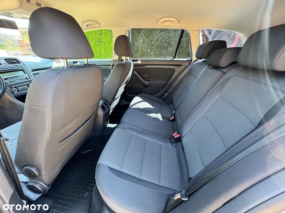 Volkswagen Golf 1.6 Comfortline - 10