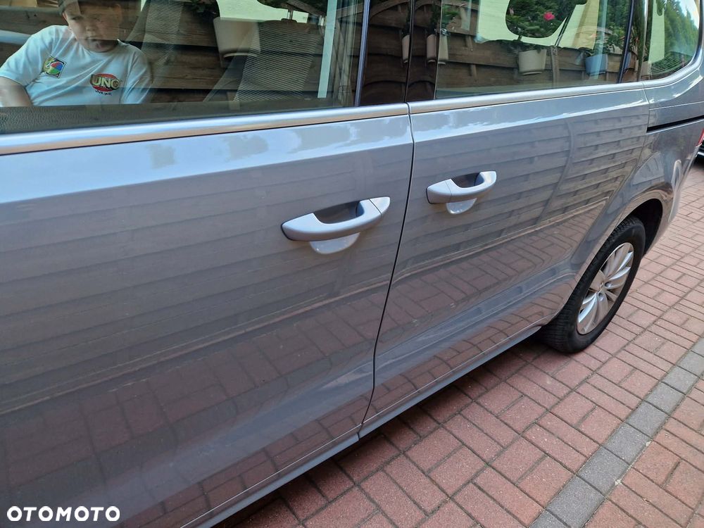 Volkswagen Sharan 2.0 TDI Comfortline DSG - 21