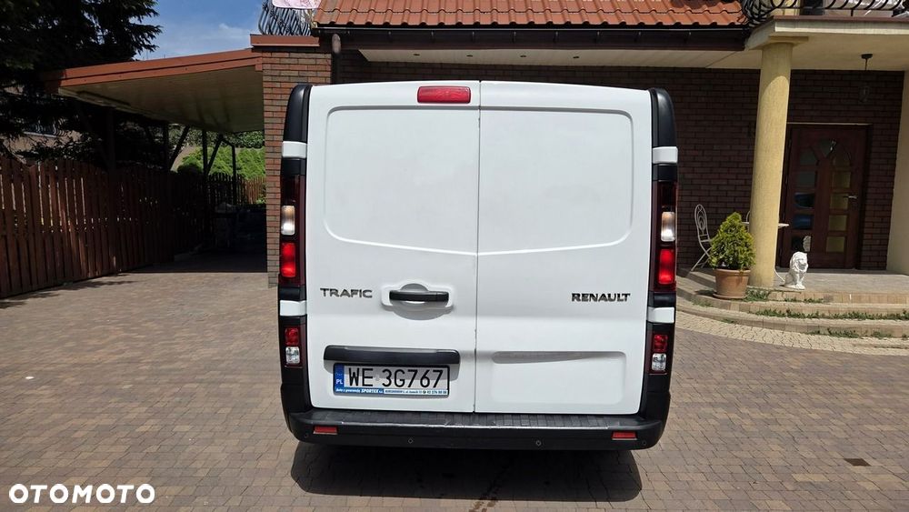 Renault Trafic - 12