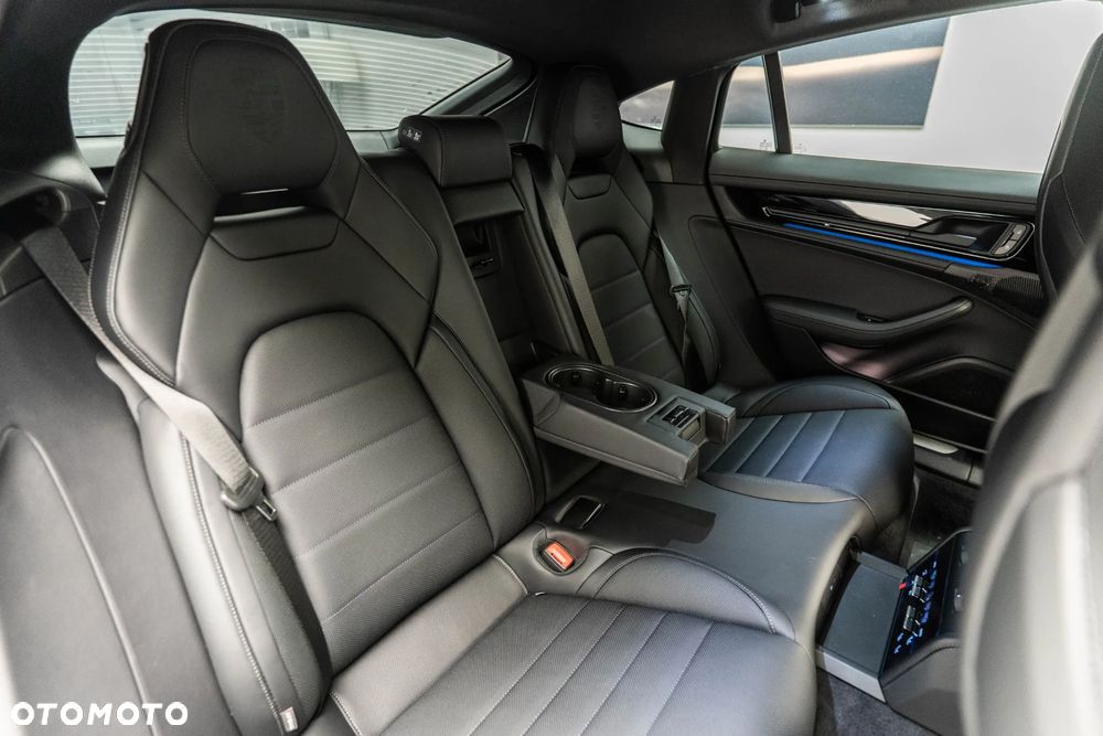 Porsche Panamera - 13