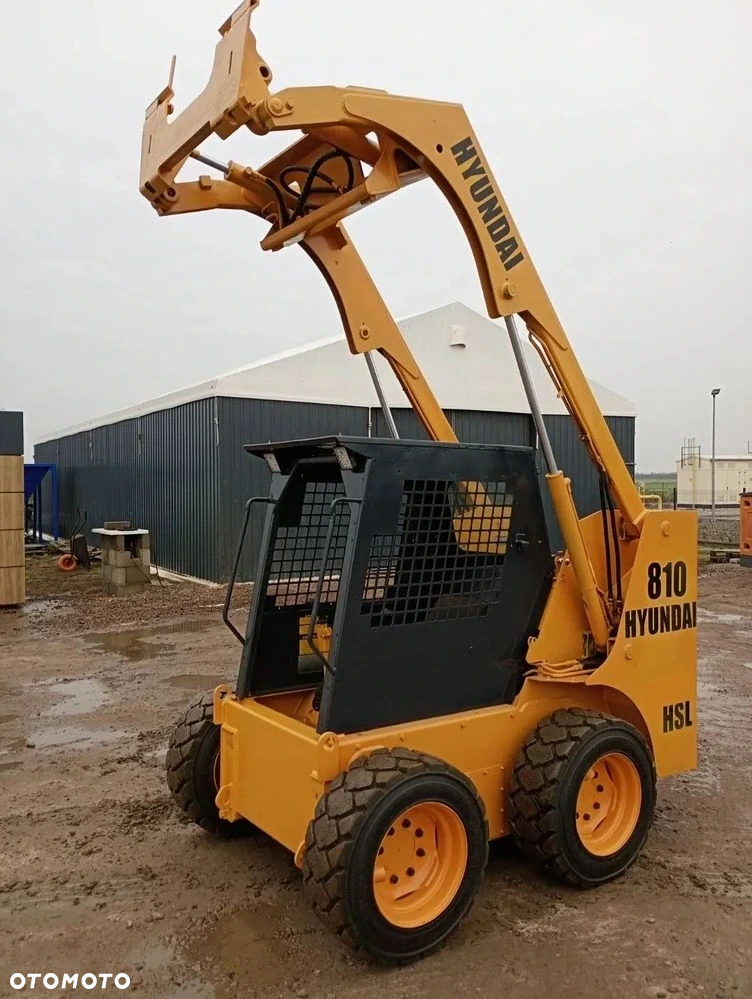 Hyundai 810 HSL - 2