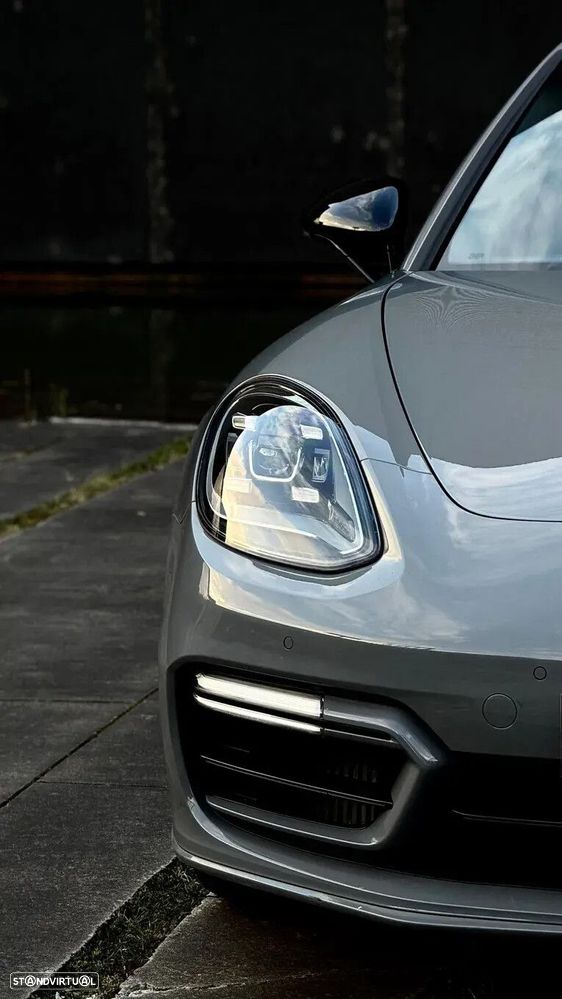 Porsche Panamera 4 E-Hybrid Platinum Edition com PDLS - 28