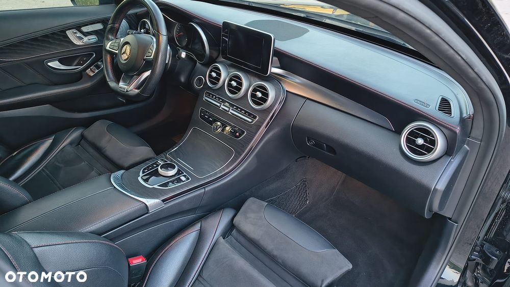 Mercedes-Benz Klasa C AMG 43 4Matic 9G-TRONIC - 35