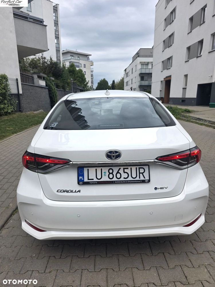 Toyota Corolla 1.8 Hybrid Comfort - 34
