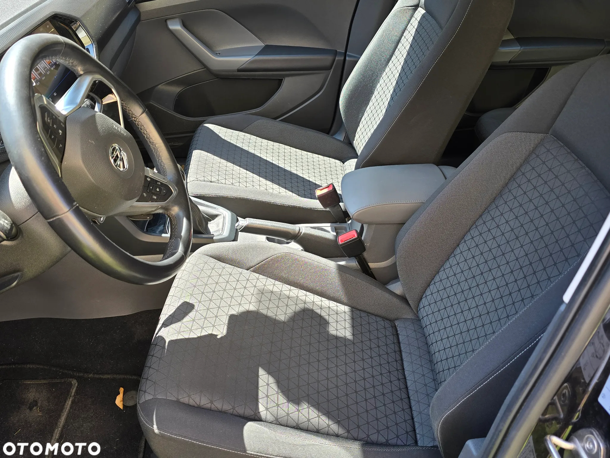 Volkswagen T-Cross 1.0 TSI Style DSG - 18