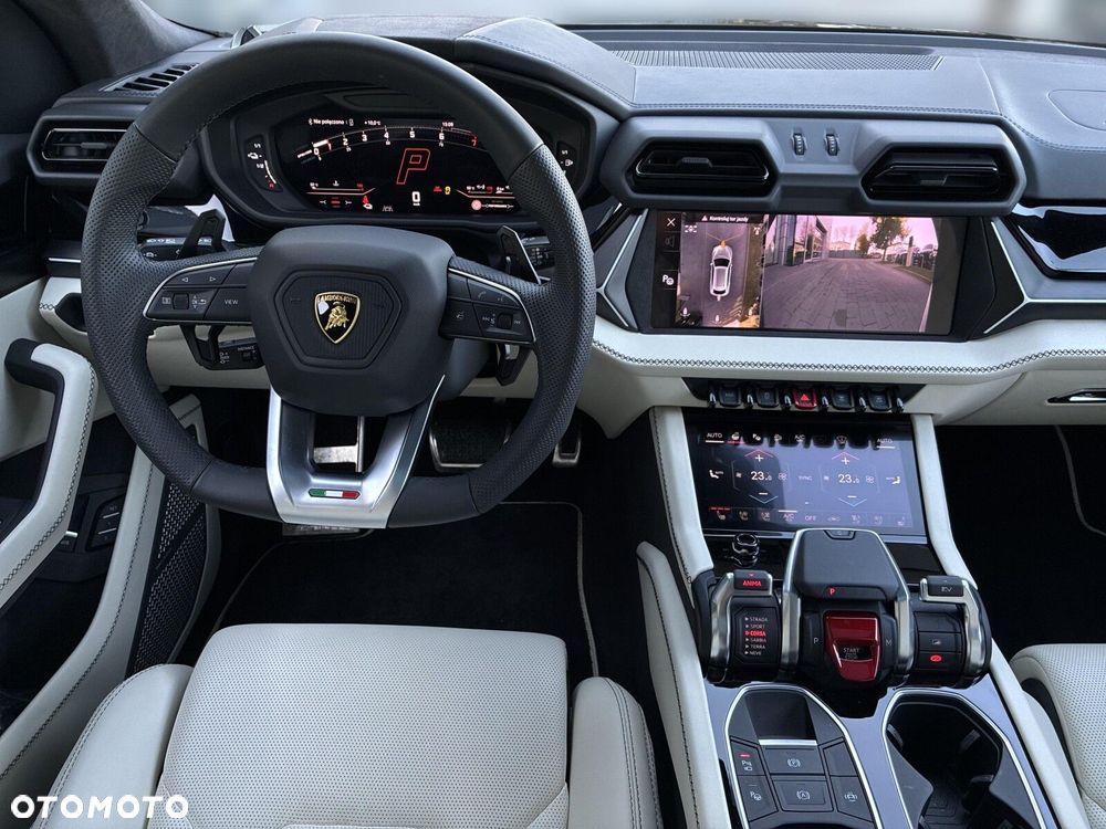 Lamborghini Urus - 11