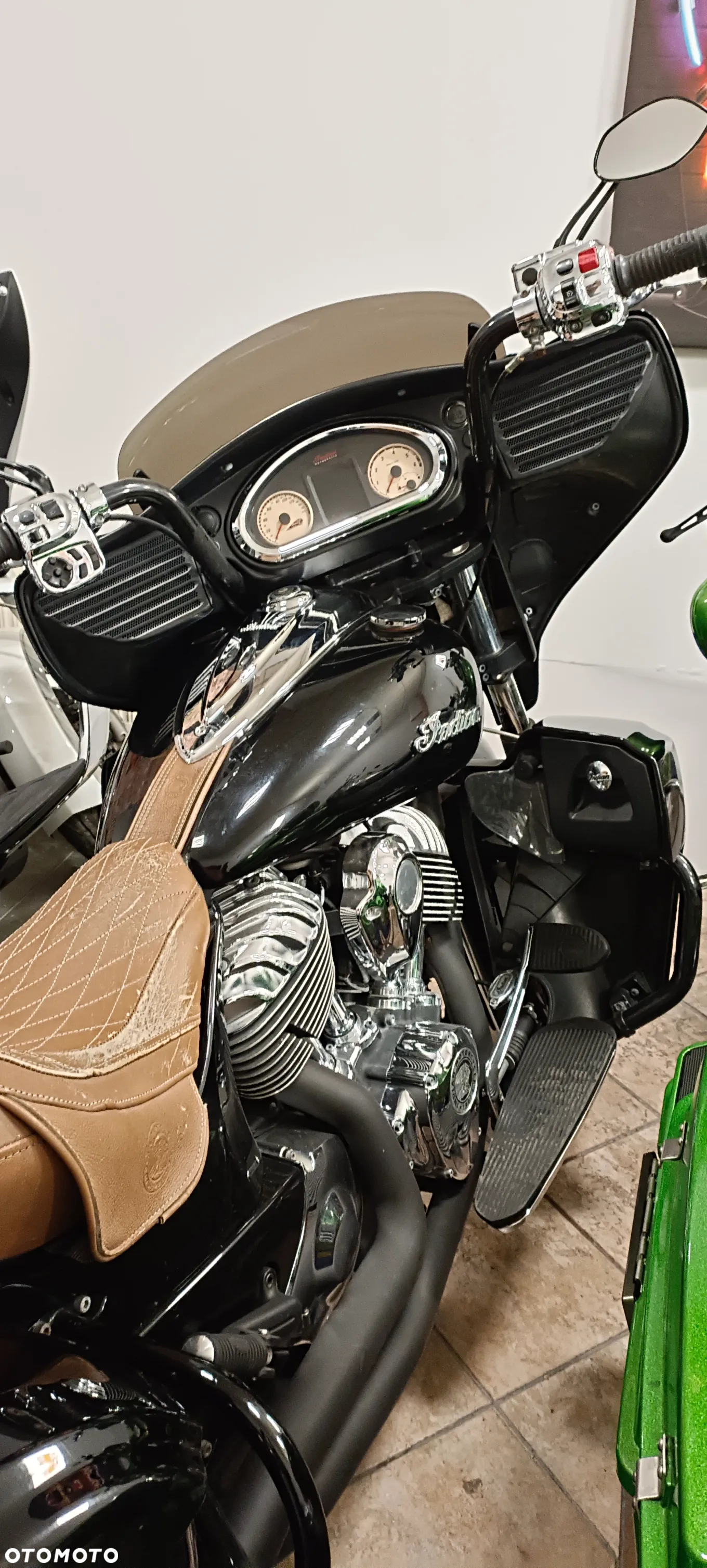 Indian Roadmaster - 9