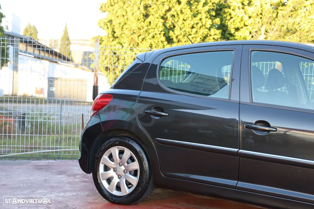 Peugeot 207 1.6 HDi 99g - 3