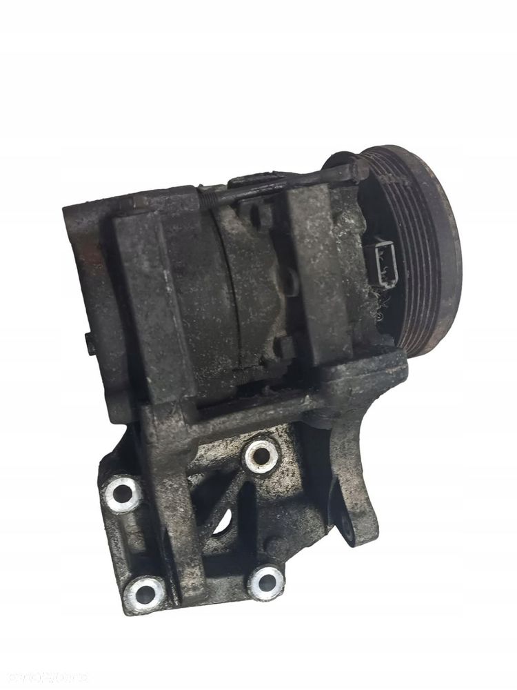 sprężarka klimatyzacji kompresor łapa mocowanie Ford Escort XS4H-19D629-JA - 3