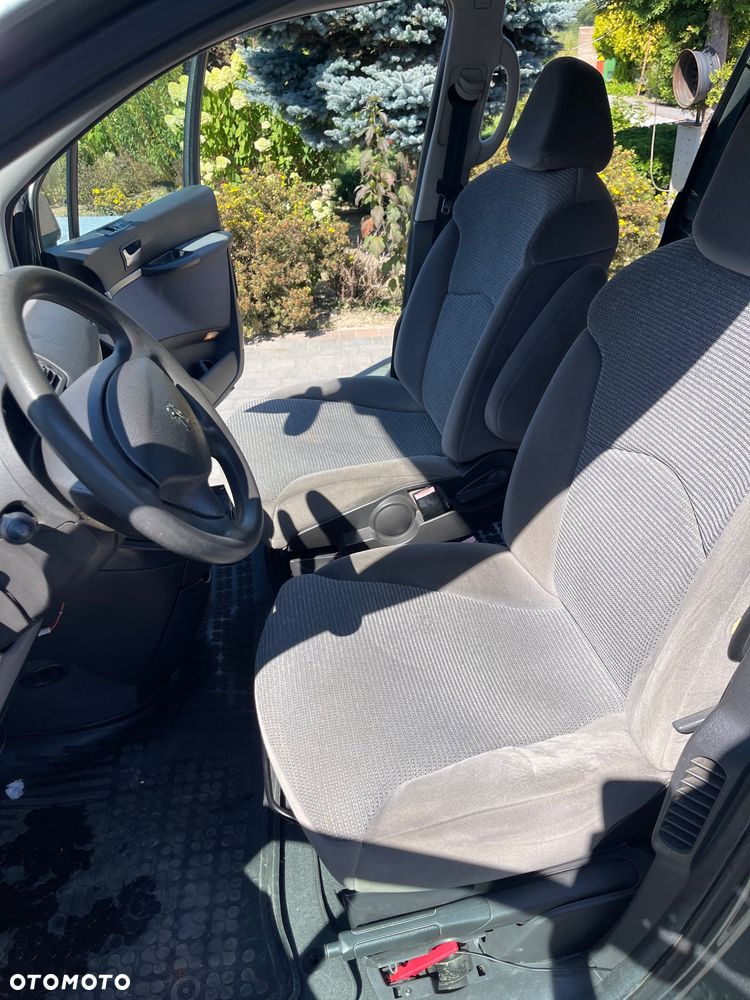 Peugeot 807 2.0 HDi Platinum Pullman - 12