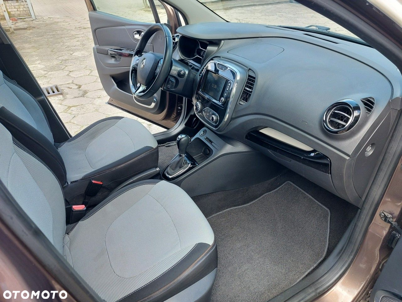 Renault Captur - 14