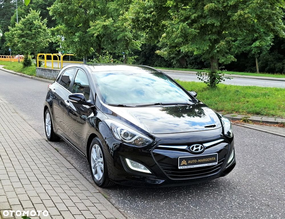 Hyundai i30 blue 1.6 CRDi Style - 16