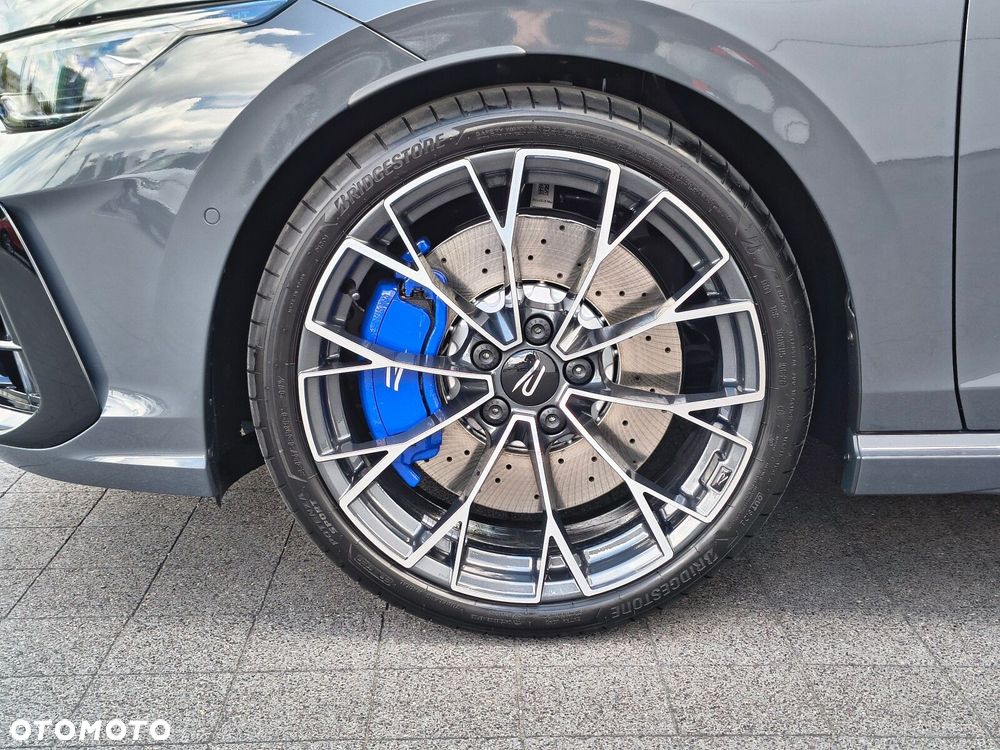 Volkswagen Golf - 10
