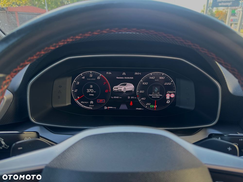 Seat Leon 1.5 eTSI FR DSG - 24