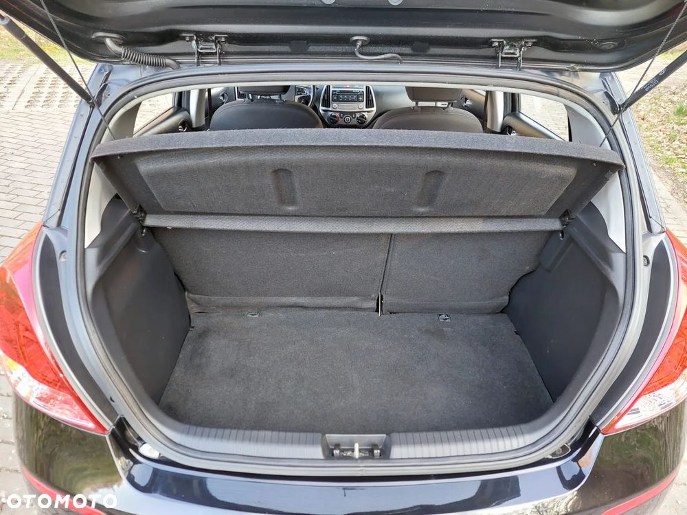 Hyundai i20 1.25 Wersja Jubileuszowa - 36