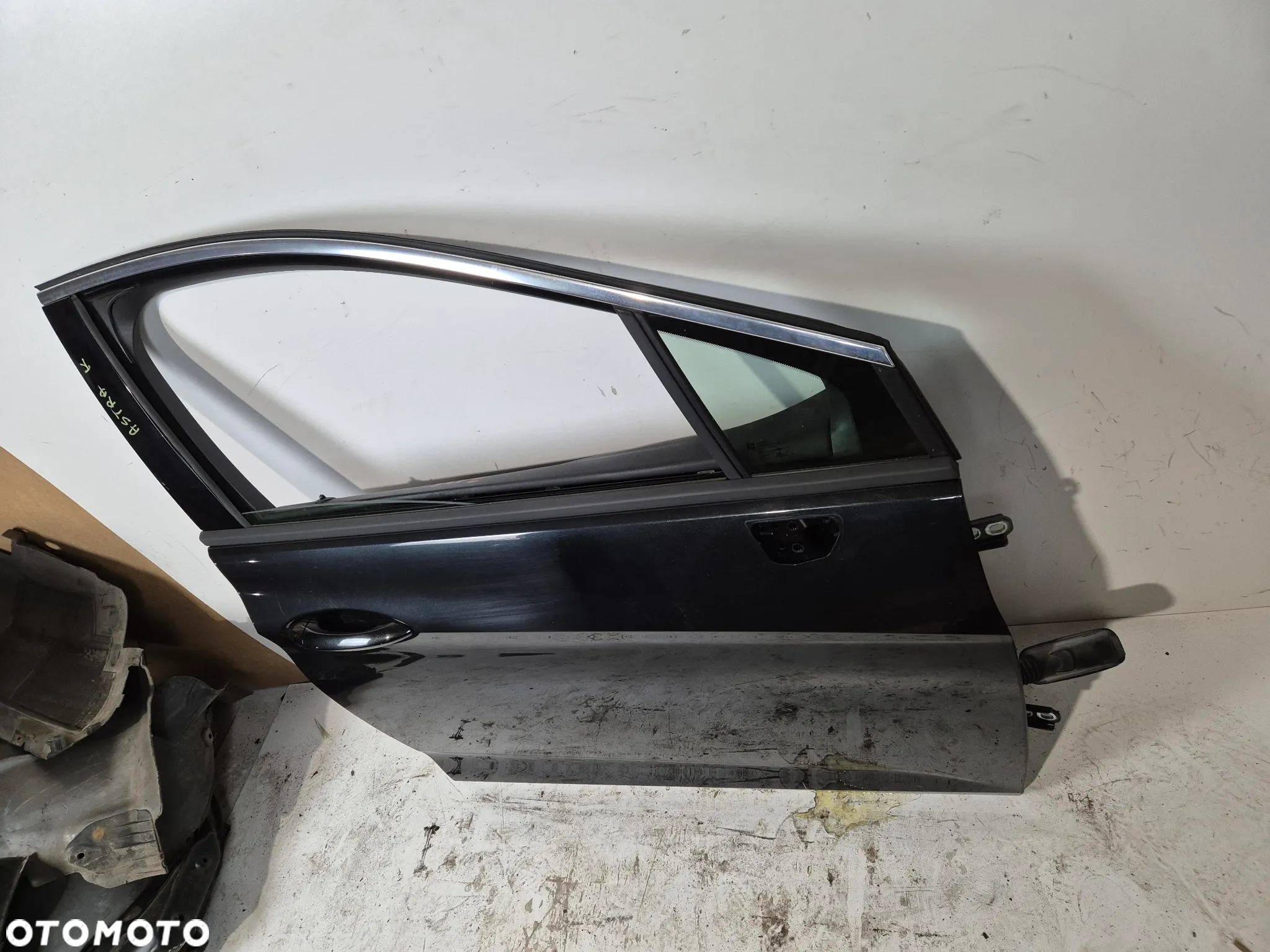 Opel Astra K  drzwi prawe przednie przód Z22C. - 2