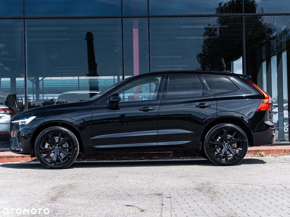Volvo XC 60 B5 B AWD Plus Dark - 17