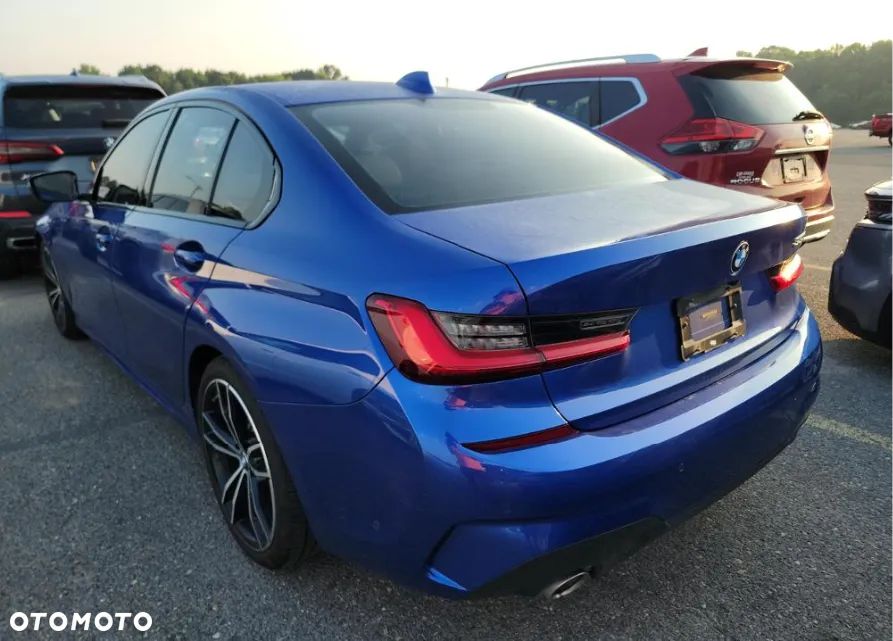 BMW Seria 3 330i xDrive M Sport - 5