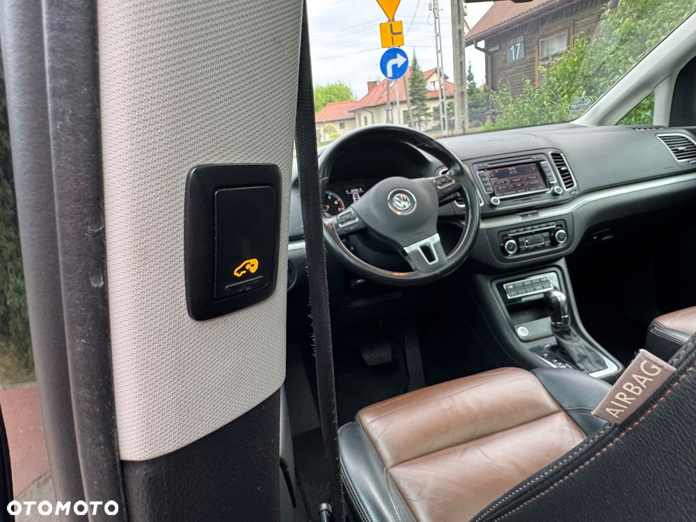 Volkswagen Sharan 2.0 TSI DSG Highline - 16