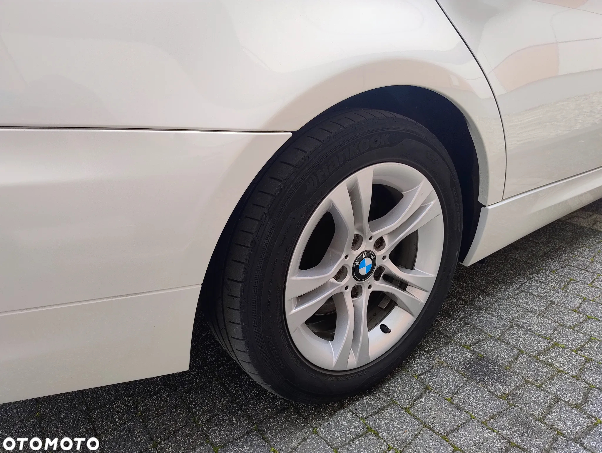 BMW Seria 3 318i - 37