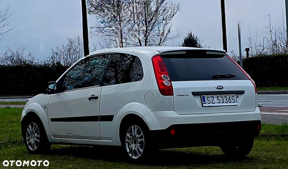 Ford Fiesta - 4