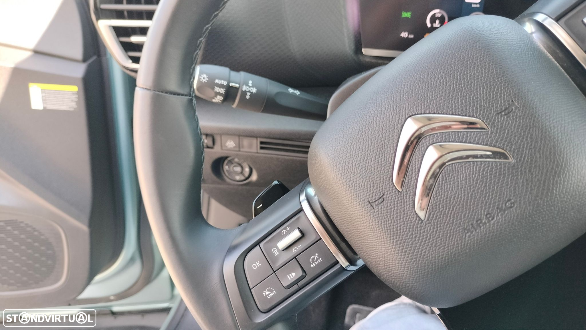 Citroën C4 PureTech 130 Stop&Start EAT8 FEEL PACK - 27