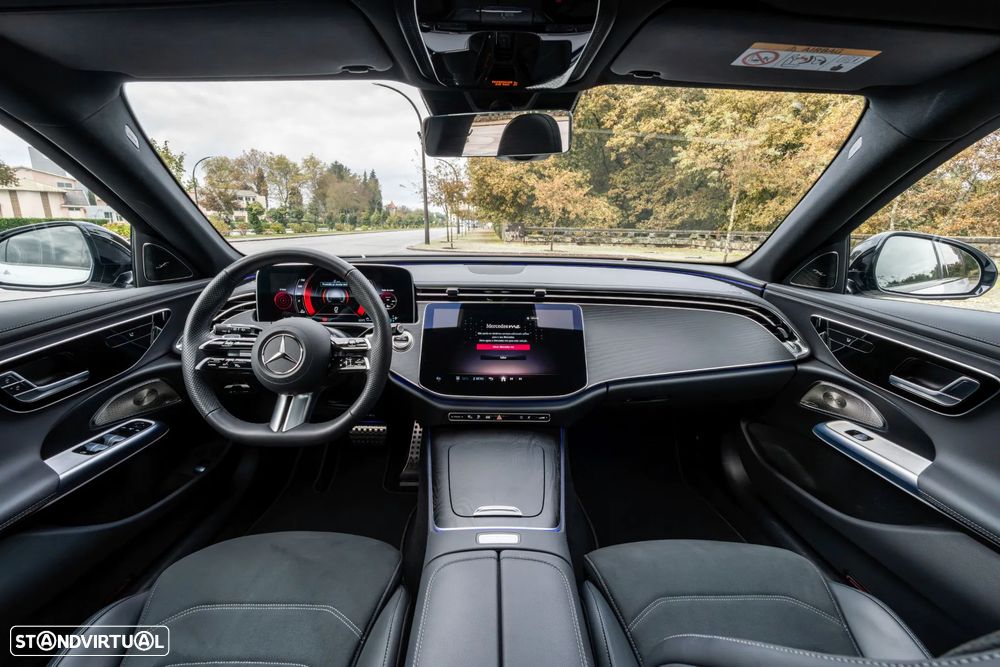 Mercedes-Benz E 300 e 4Matic 9G-TRONIC - 35