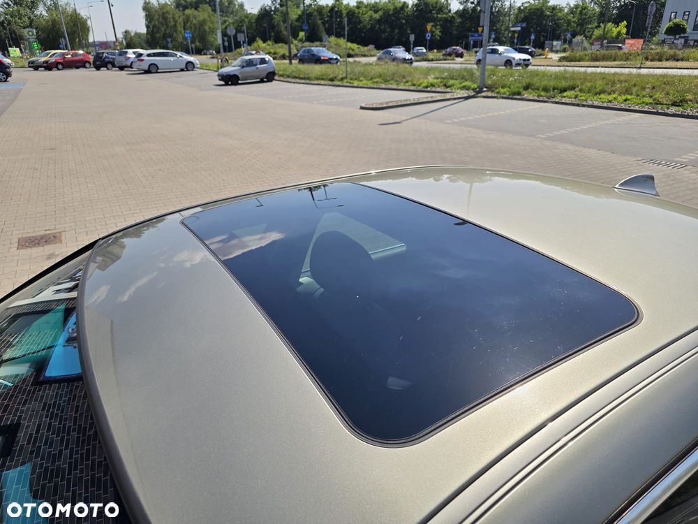 BMW Seria 5 523i - 36
