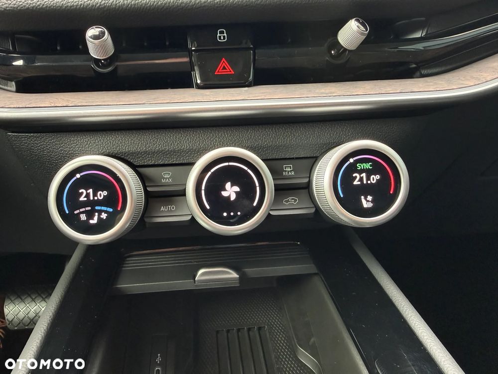 Skoda Superb 2.0 TSI 4x4 L&K DSG - 34