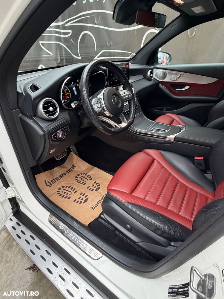 Mercedes-Benz GLC Coupe 300 d 4Matic 9G-TRONIC AMG Line - 11