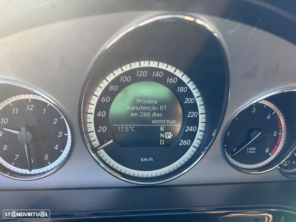 Mercedes-Benz E 350 CDi Avantgarde BlueEfficiency - 25