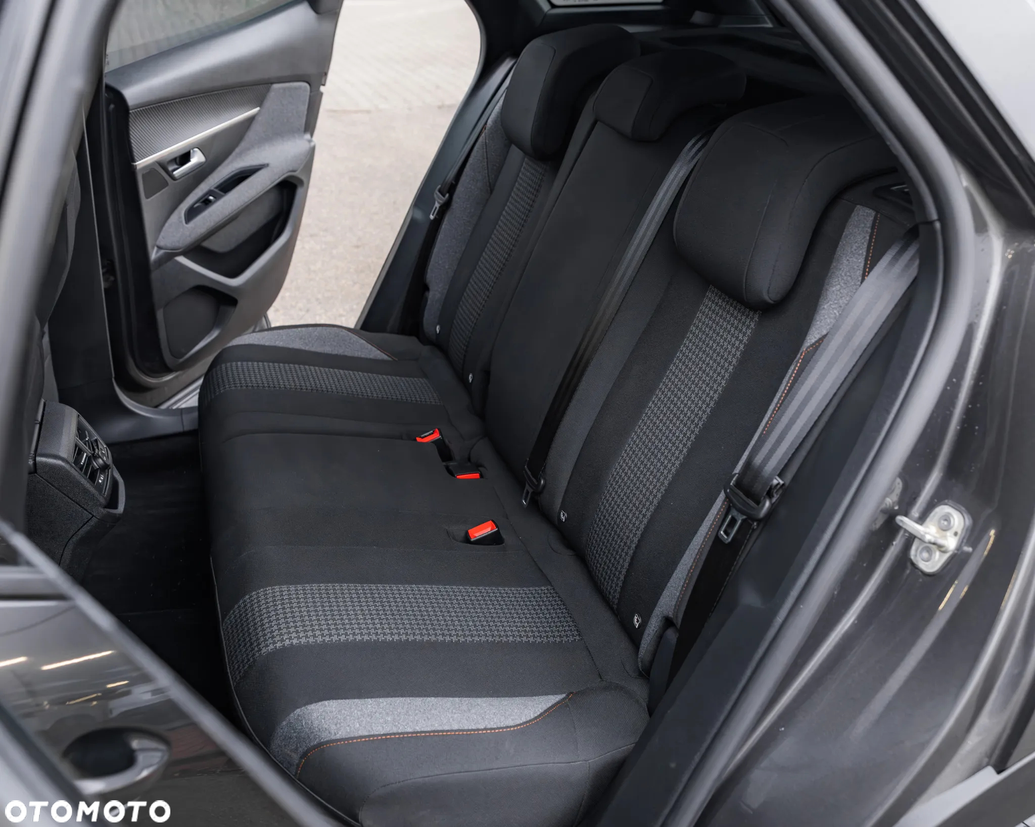 Peugeot 3008 BlueHDi 120 Stop & Start EAT6 Active - 35