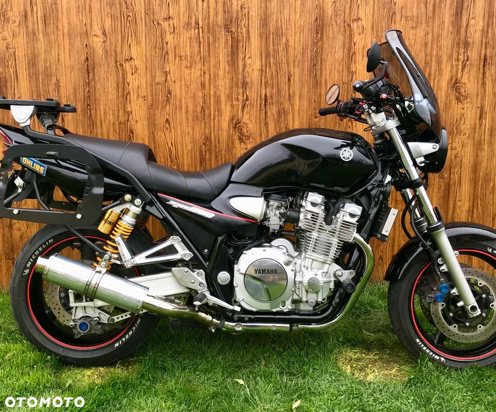 Yamaha XJR - 7