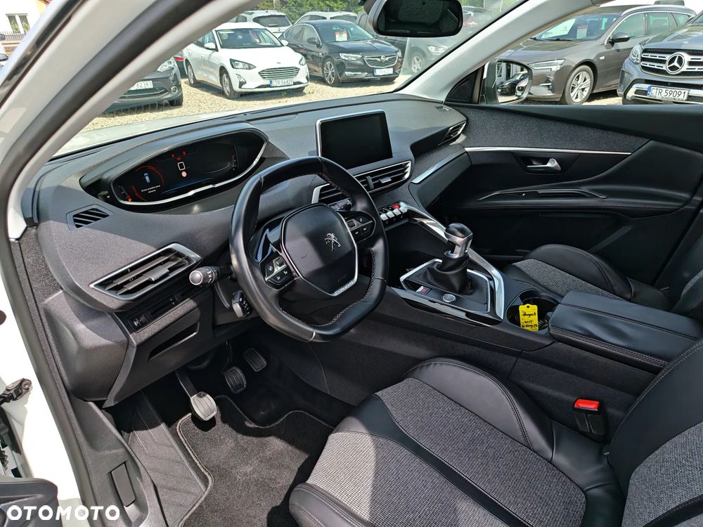 Peugeot 3008 1.2 PureTech Active S&S - 14