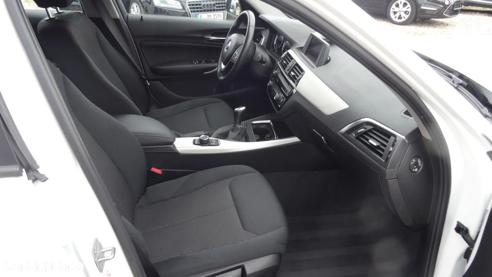 BMW Seria 1 118i Advantage - 17