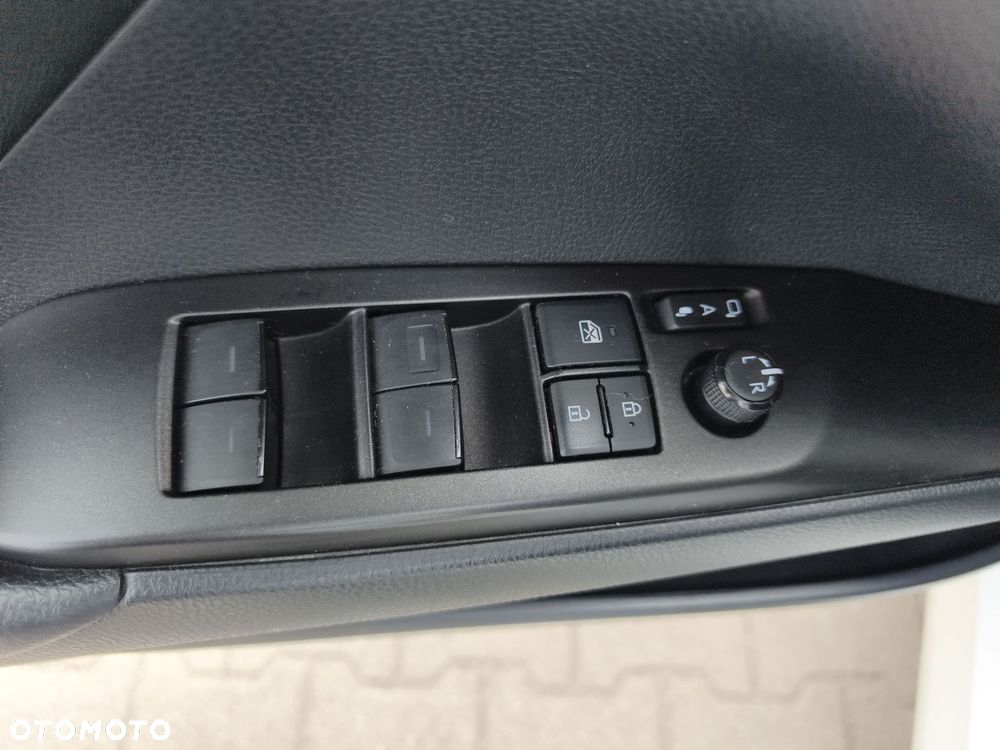 Toyota Camry 2.5 Hybrid Comfort CVT - 21