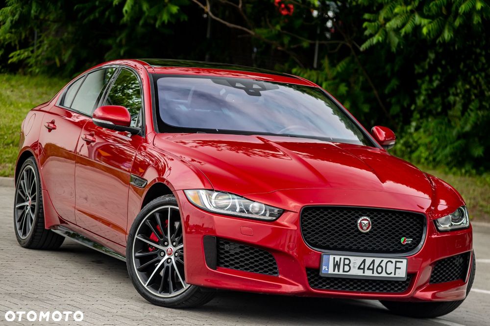 Jaguar XE - 5